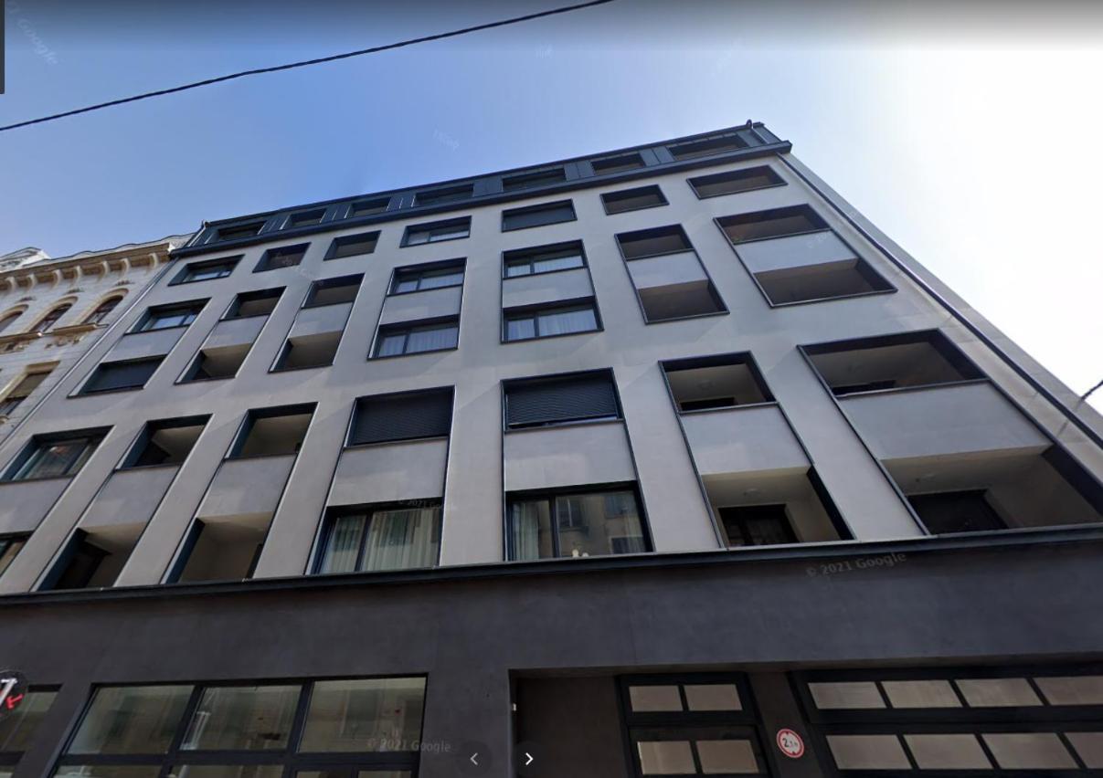 Bpr Space Grey Home With Balcony Budapest Exterior photo